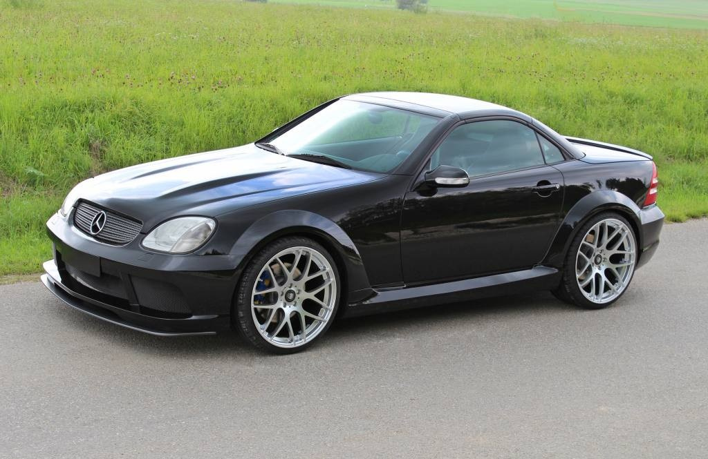 Ran an R170 Neues Zubehör für den Ur SLK Widebody Kit für den