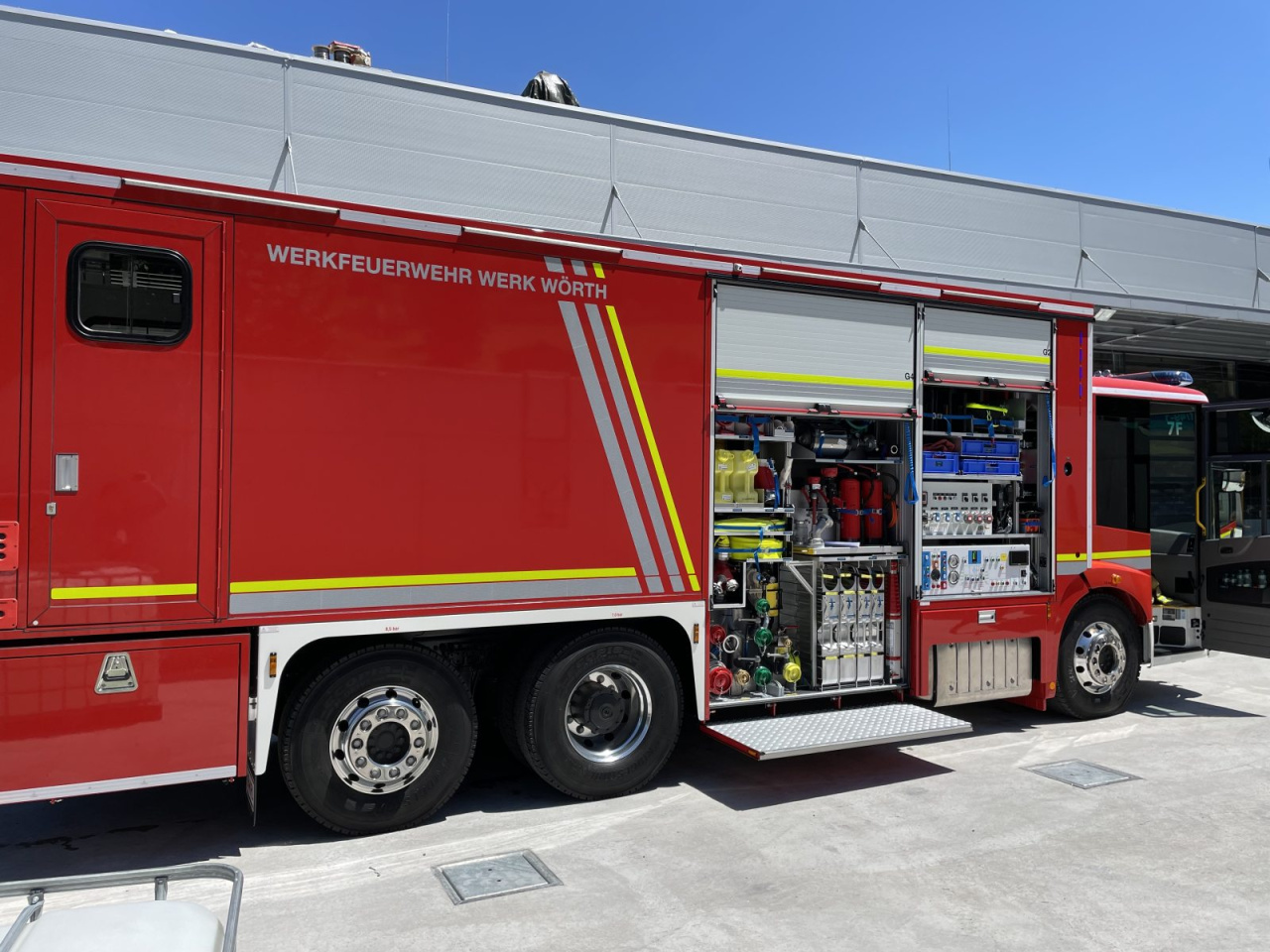 Mercedes Benz Trucks At Work Einzigartiges Econic L Schfahrzeug F R