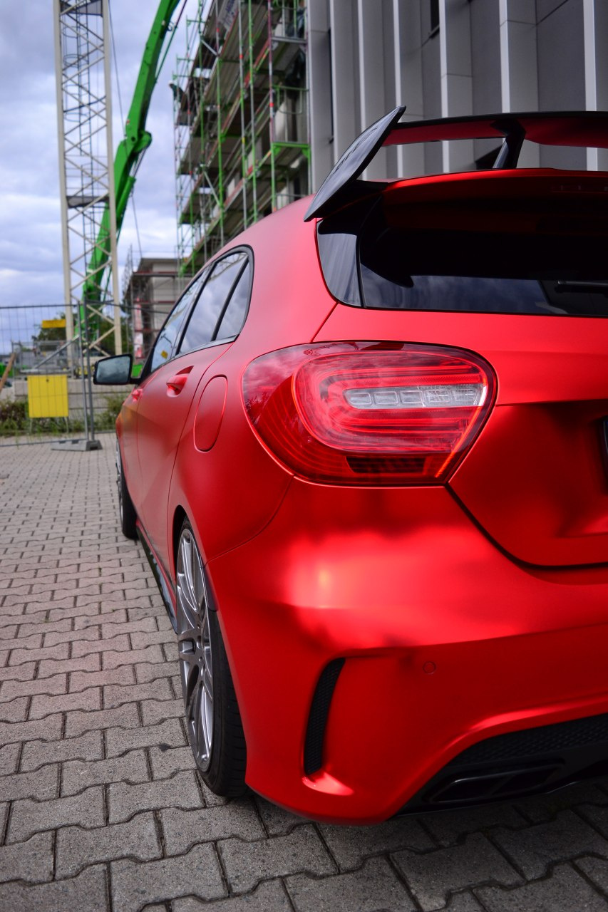 Optik Tuning Folie Fur Mercedes Benz 5 Amg Der Kompakte Sportwagen Kriegt Ne Ein Packung Fotostrecke Mercedes Fans Das Magazin Fur Mercedes Benz Enthusiasten