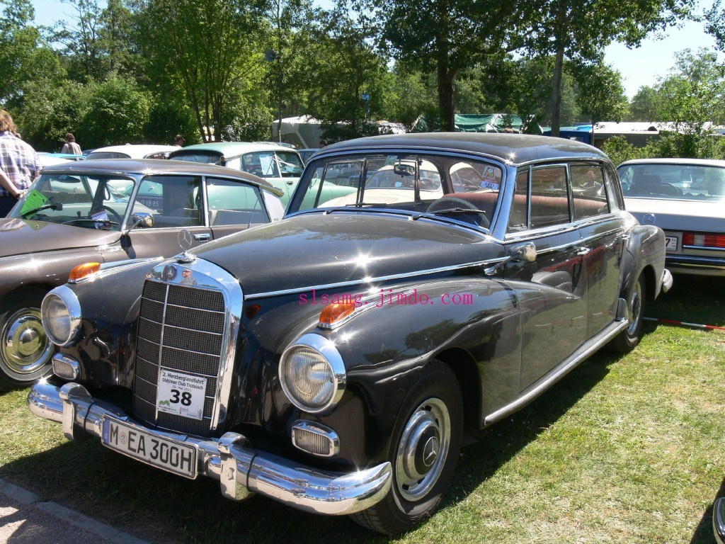 30 Jahre Bockhorn Oldtimer Markt 2011: - Fotostrecke - Mercedes-Fans