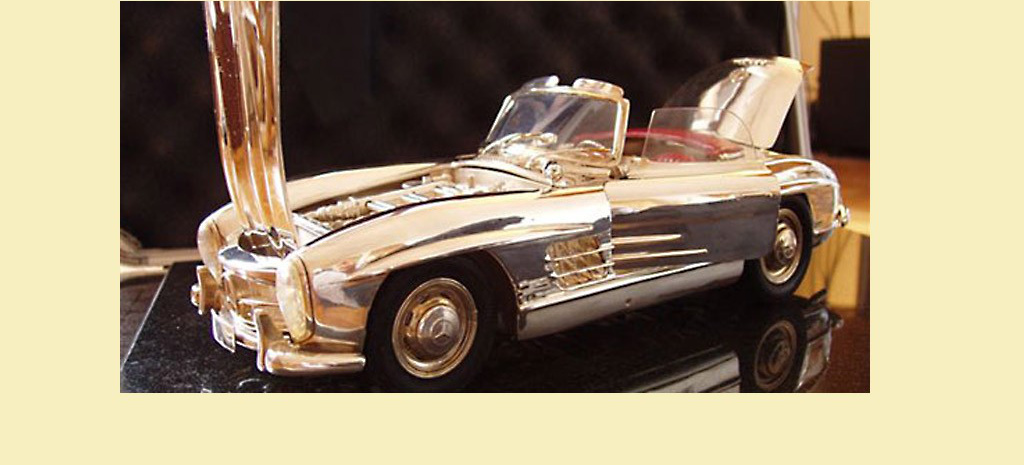 Auto: Aus Gold und Platin: Teuerstes Modellauto der Welt 