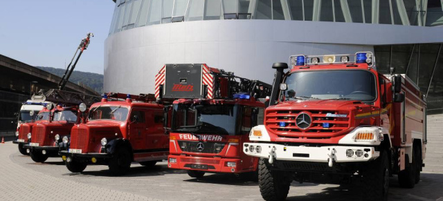 Feuer und Flamme fürs Mercedes-Museum: Themenschwerpunkt Feuerwehr mit Treffen historischer Feuerwehrfahrzeuge  im Mercedes-Museum  vom 03.-08.08.2010