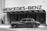 1951: Die Automobilwirtschaft nach Kriegsende: Spitzenautomobil im Doppelpack: Mercedes-Benz 220 (W187) und 300 (W186)