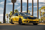 Mercedes-Benz C63 AMG (W204) : Hochkaräter: Der C63 AMG ist glänzend-goldig foliert 