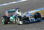Mercedes F1-Testfahrt in Jerez, Tag 1: Das MERCEDES AMG PETRONAS Formel 1-Team  läuft sich warm
