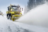 Unimog at work: Video:  Unimog U427 Road Railer macht der Bahn den Weg frei