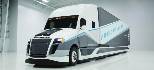 Daimler: Premiere für  SuperTruck-Studie : Daimler Trucks belegt Technologieführerschaft durch SuperTruck-Studie mit extrem geringem Verbrauch 