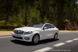 Daimler Marken siegen beim red dot Design Award 2012: Mercedes-Benz und smart für Top-Design ausgezeichnet