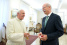  Neues Papamobil für Papst Franziskus : Dieter Zetsche zur Privataudienz bei Papst Franziskus
