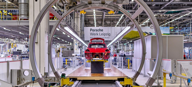 Mercedes-Konkurrent gewinnt renommierten Industrie-Wettbewerb: Porsche Werk Leipzig als „Fabrik des Jahres“ 2023 ausgezeichnet