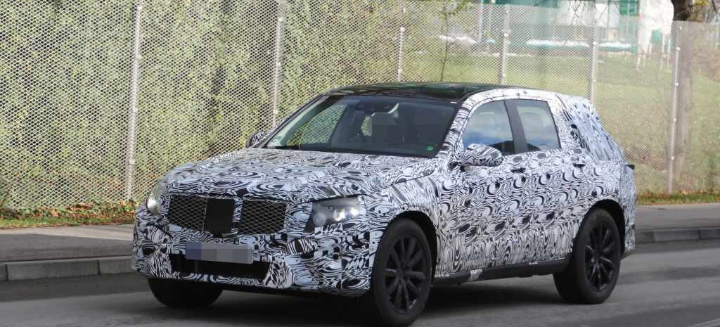 Erlkonig Erwischt Aktuelle Bilder Vom Mercedes Glk 16 Neue Bilder Vom Suv Mittelklassemodell Mit Stern Sternstunde Mercedes Fans Das Magazin Fur Mercedes Benz Enthusiasten