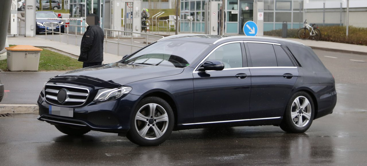 Erlkönig erwischt: Mercedes-Benz E-Klasse T-Modell: Spy ...