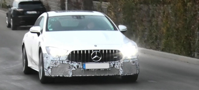 Mercedes-AMG Erlkönig erwischt: Spy-Shot-Video: AMG GT 4-Türer Coupé X290 MoPf