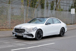 Mercedes Erlkönig erwischt: Aktuelle W214-Bilder: neue E-Klasse innen und außen mit weniger Tarnung