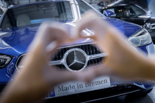 Mercedes drosselt Produktion im Werk Bremen: Tausende Mercedes-Pkw sollen weniger produziert werden