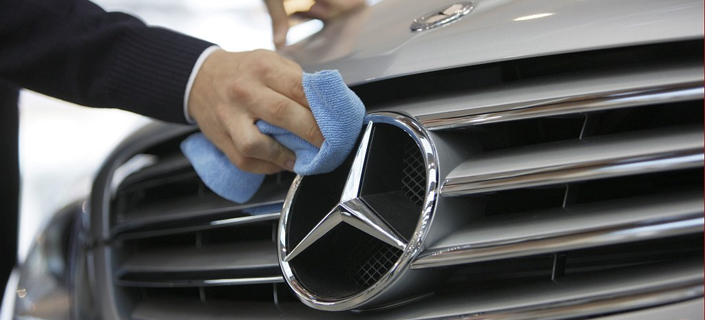 Neuer Rekordabsatz Im November Mercedes Benz Steigert Verkaufe Um 8 3 Prozent Mercedes Benz Bleibt Erfolgreichste Premiummarke In Deutschland News Mercedes Fans Das Magazin Fur Mercedes Benz Enthusiasten
