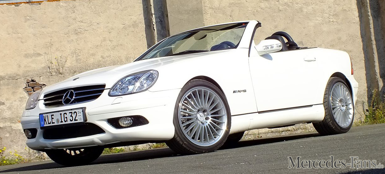 Ein Traum in Weiß: Mercedes SLK AMG 32 (R170): 2001er Roadster mit ...