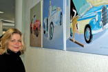 Ausstellung in der Mercedes-Benz Niederlassung Dresden Wirtschaftswunder : Die Mercedes-Benz Niederlassung Dresden feiert das 125. Geburtstag des Automobils mit einer augenzwinkernden Kunstausstellung