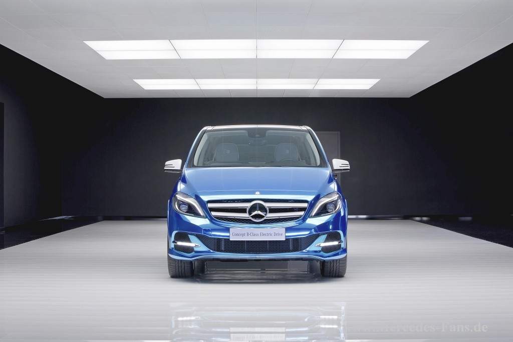 Premiere In Paris: Mercedes B-Klasse Electric Drive: Bei Daimler Stehen ...