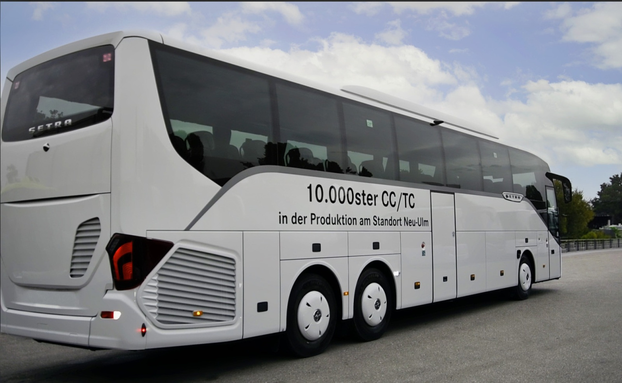 Daimler-Buses: 10.000ster Setra Reisebus Der Baureihe 500 Am Start ...