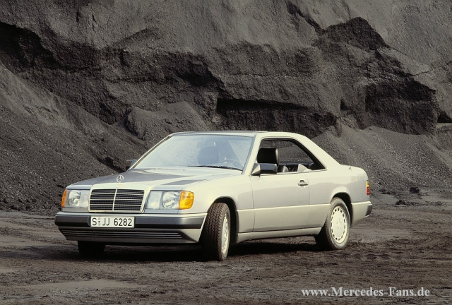 Mercedes-Benz Baureihen: W124 - die erste E-Klasse: Eine Baureihe mit zwei  Modellpflegen // Seit 1993 trägt die Baureihe den Namen E-Klasse - Classic  - Mercedes-Fans - Das Magazin für Mercedes-Benz-Enthusiasten